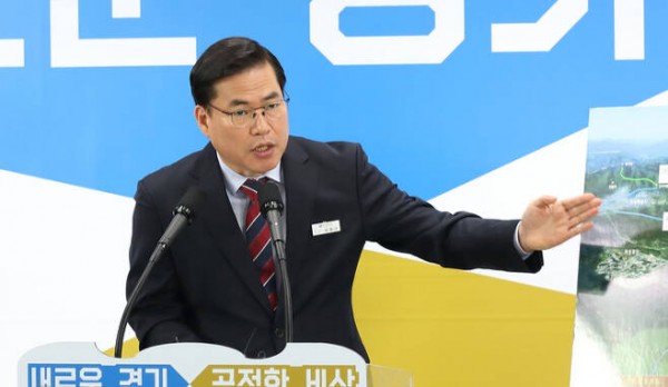 [서울=뉴시스] 지난 2019년 3월 6일 당시 유동규 경기관광공사 사장이 경기도청 구관 2층 브리핑룸에서 